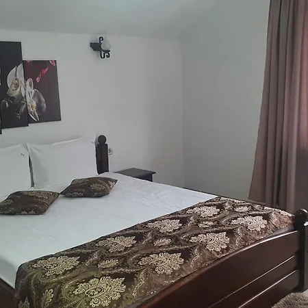 Casa Destinatia Perfecta Moieciu Guest house 3*